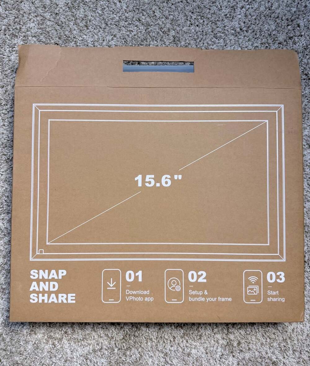 Smart Digital Picture Frame 15.6"
